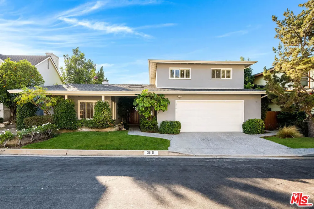 3115 Dona Susana Drive Studio City, CA 91604