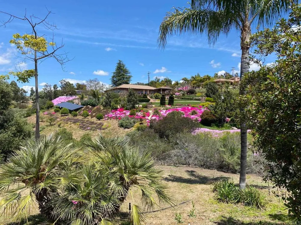 4241 Via El Dorado Fallbrook, CA 92028
