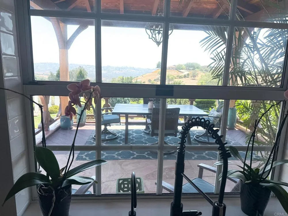 4241 Via El Dorado Fallbrook, CA 92028