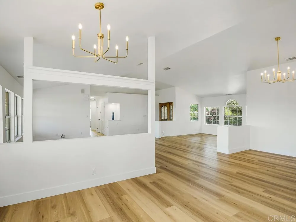 4241 Via El Dorado Fallbrook, CA 92028