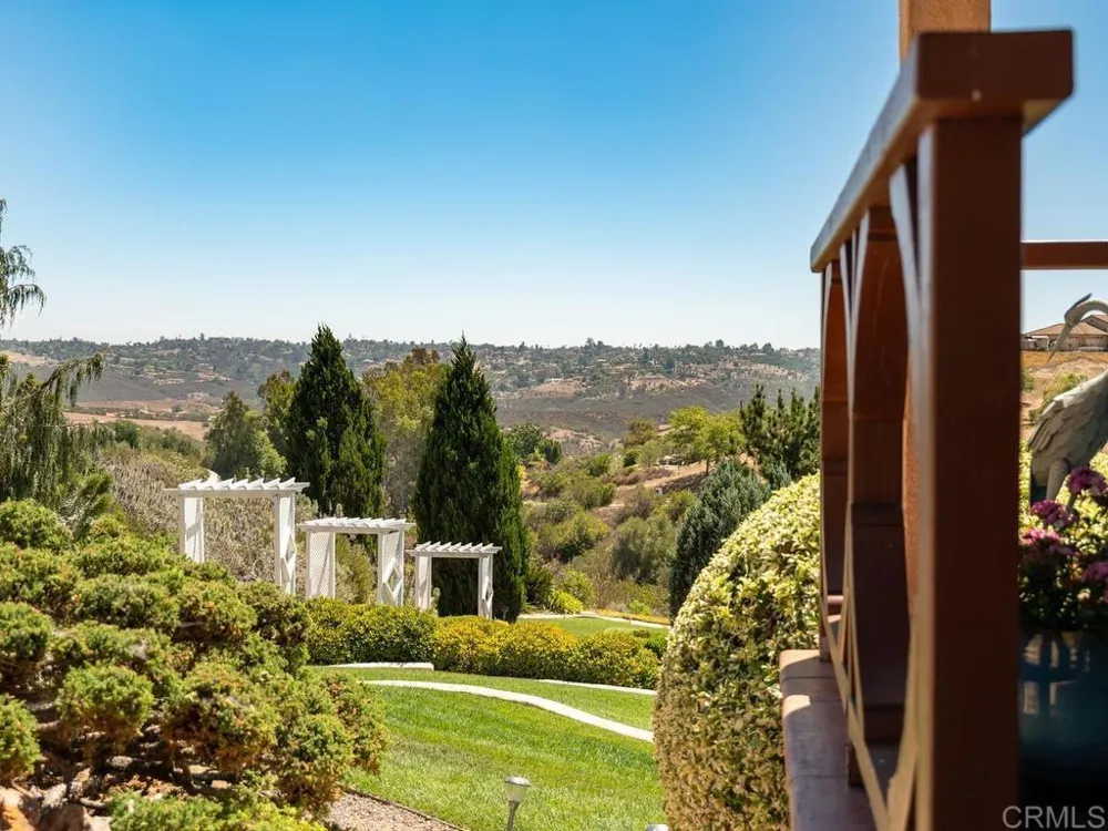 4241 Via El Dorado Fallbrook, CA 92028