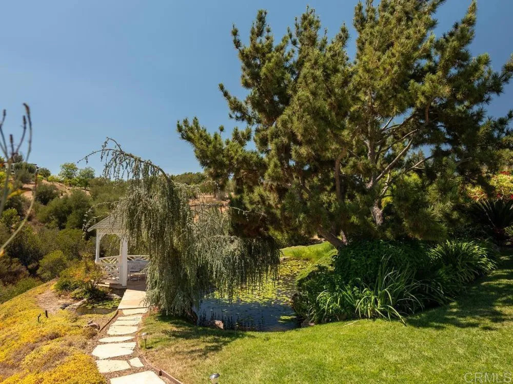 4241 Via El Dorado Fallbrook, CA 92028