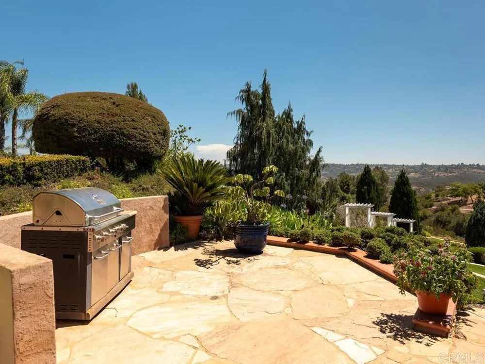 4241 Via El Dorado Fallbrook, CA 92028