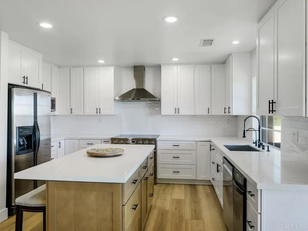 4241 Via El Dorado Fallbrook, CA 92028