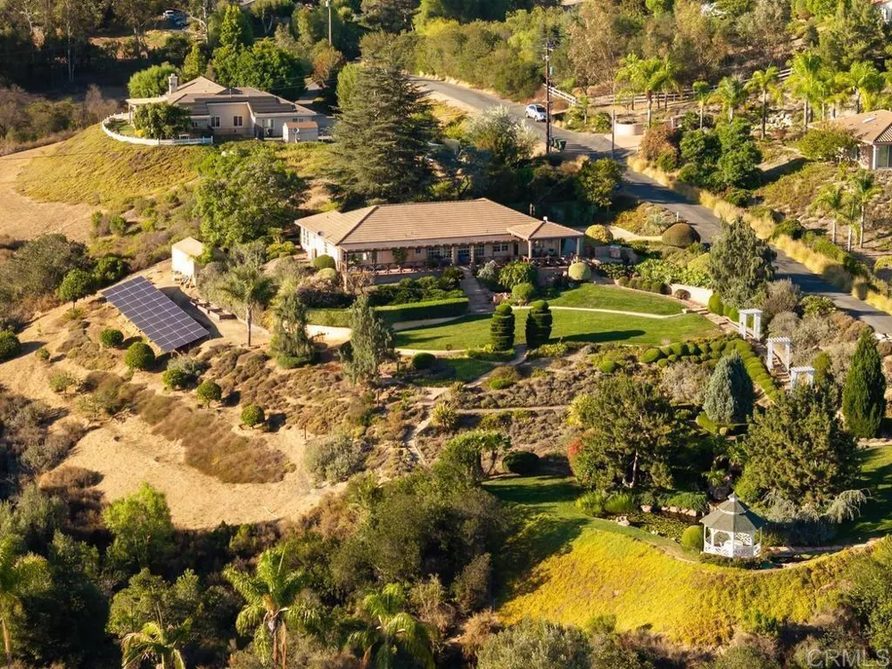 4241 Via El Dorado Fallbrook, CA 92028