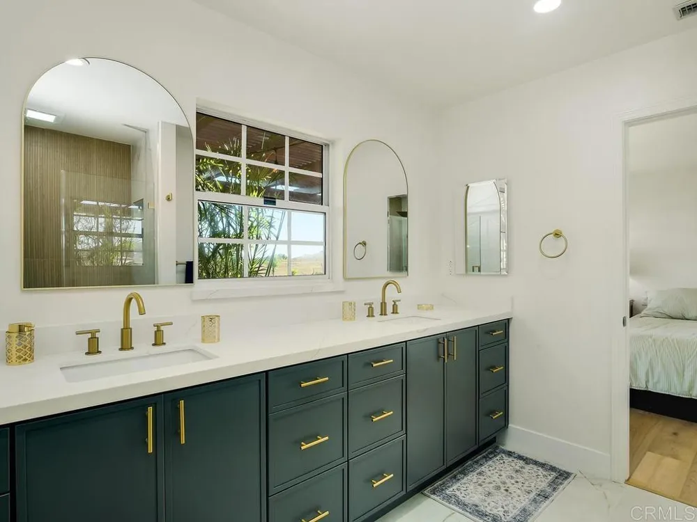 4241 Via El Dorado Fallbrook, CA 92028