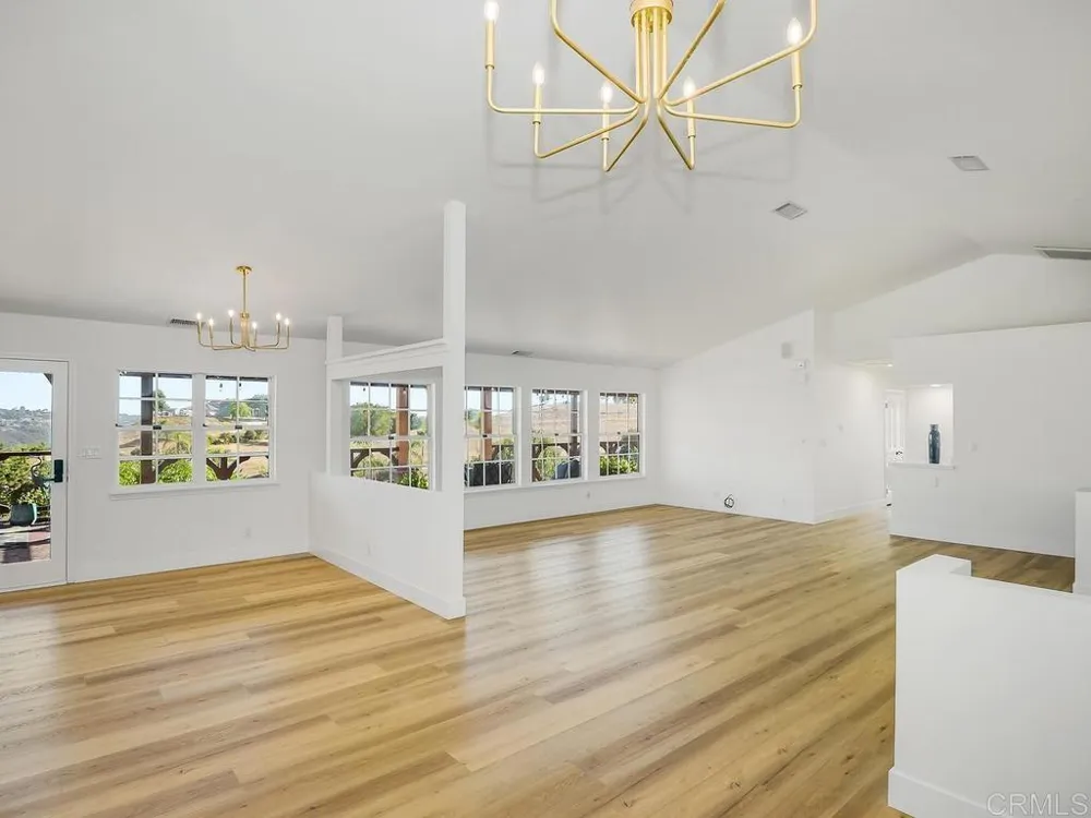 4241 Via El Dorado Fallbrook, CA 92028