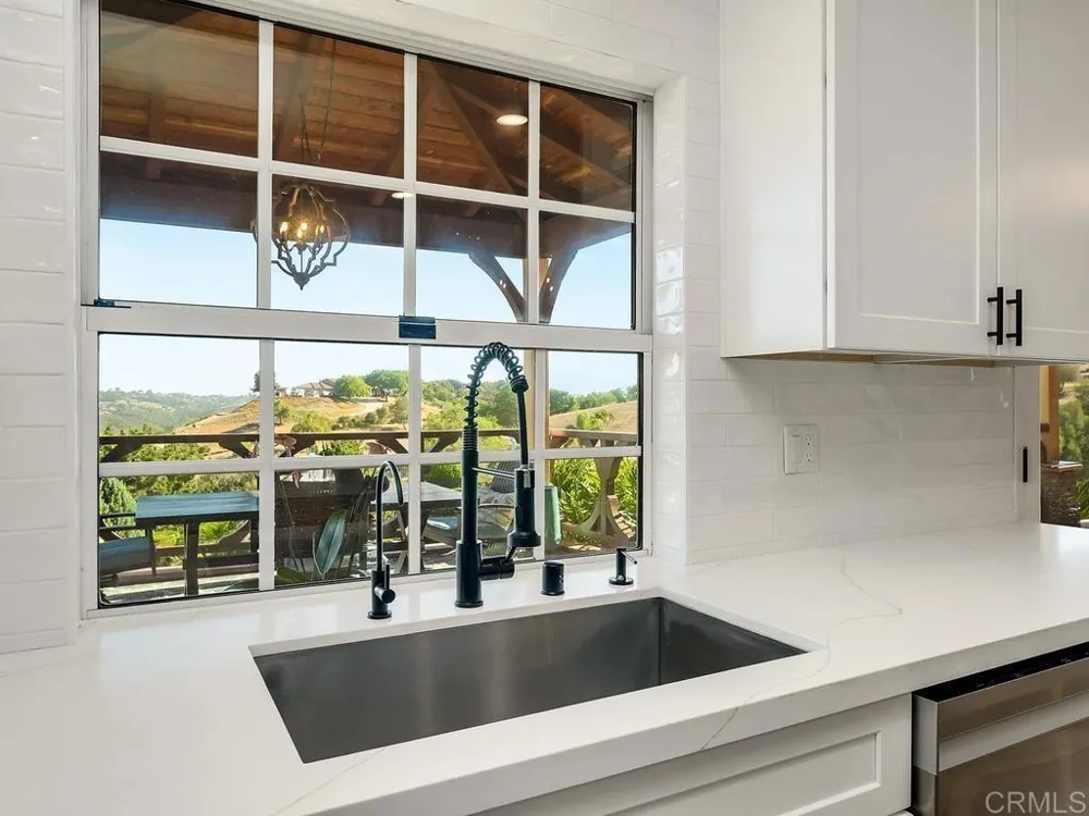 4241 Via El Dorado Fallbrook, CA 92028