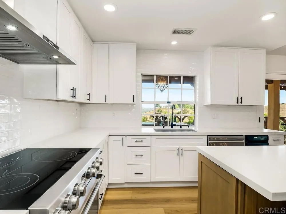 4241 Via El Dorado Fallbrook, CA 92028