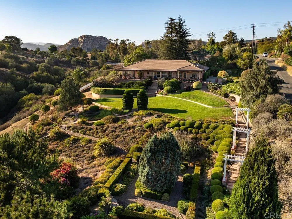4241 Via El Dorado Fallbrook, CA 92028
