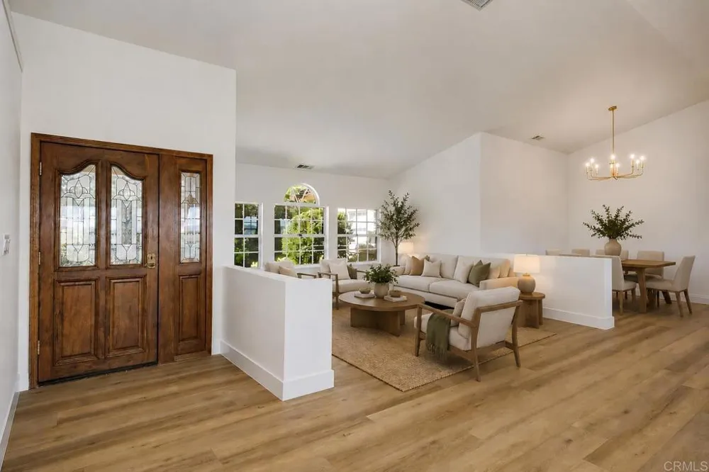 4241 Via El Dorado Fallbrook, CA 92028