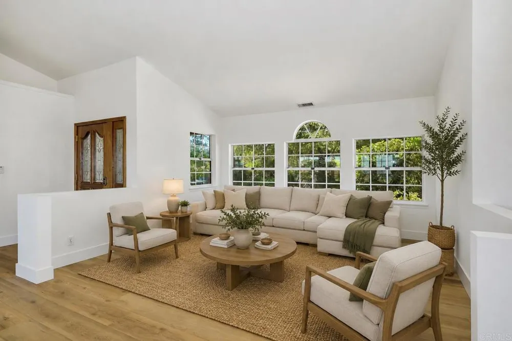 4241 Via El Dorado Fallbrook, CA 92028
