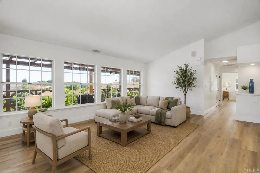 4241 Via El Dorado Fallbrook, CA 92028