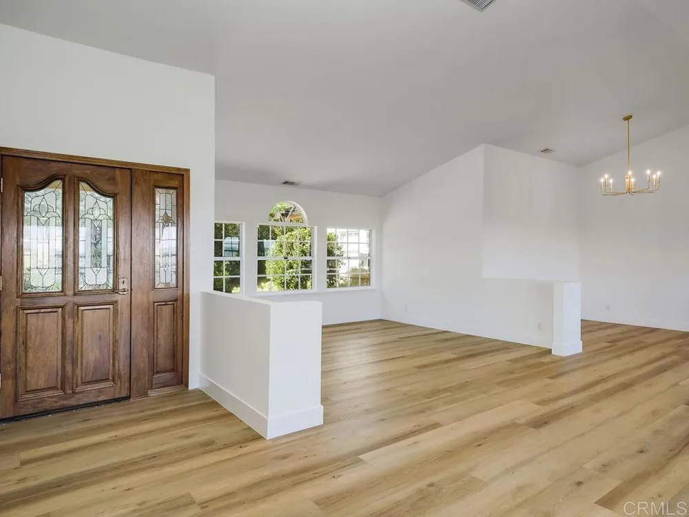 4241 Via El Dorado Fallbrook, CA 92028