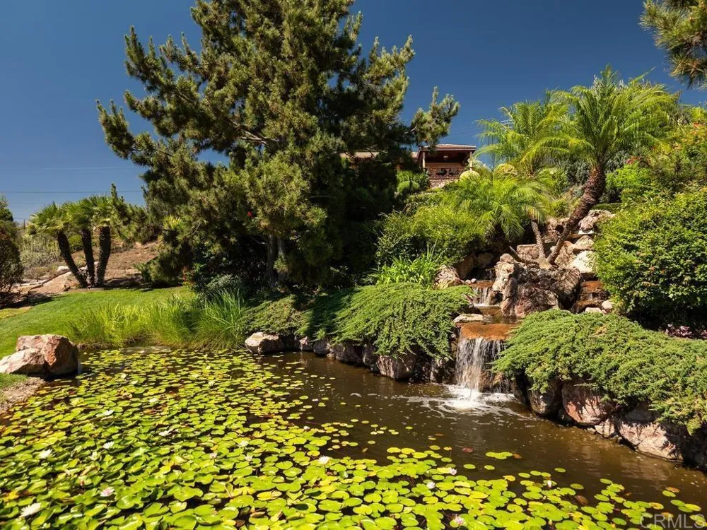 4241 Via El Dorado Fallbrook, CA 92028