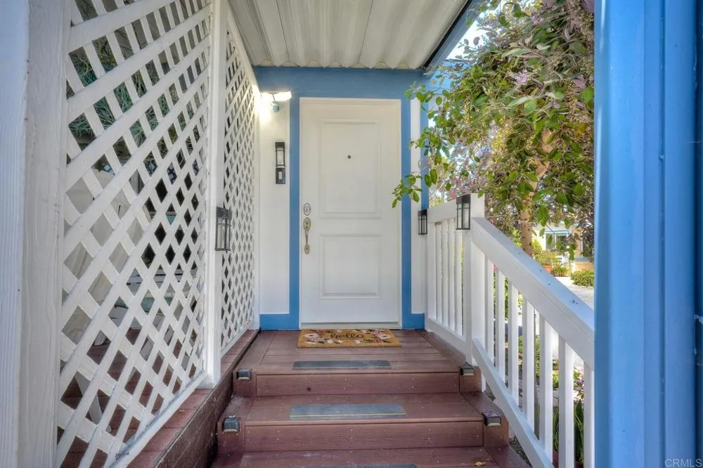 6493 Friendly Place Carlsbad, CA 92011