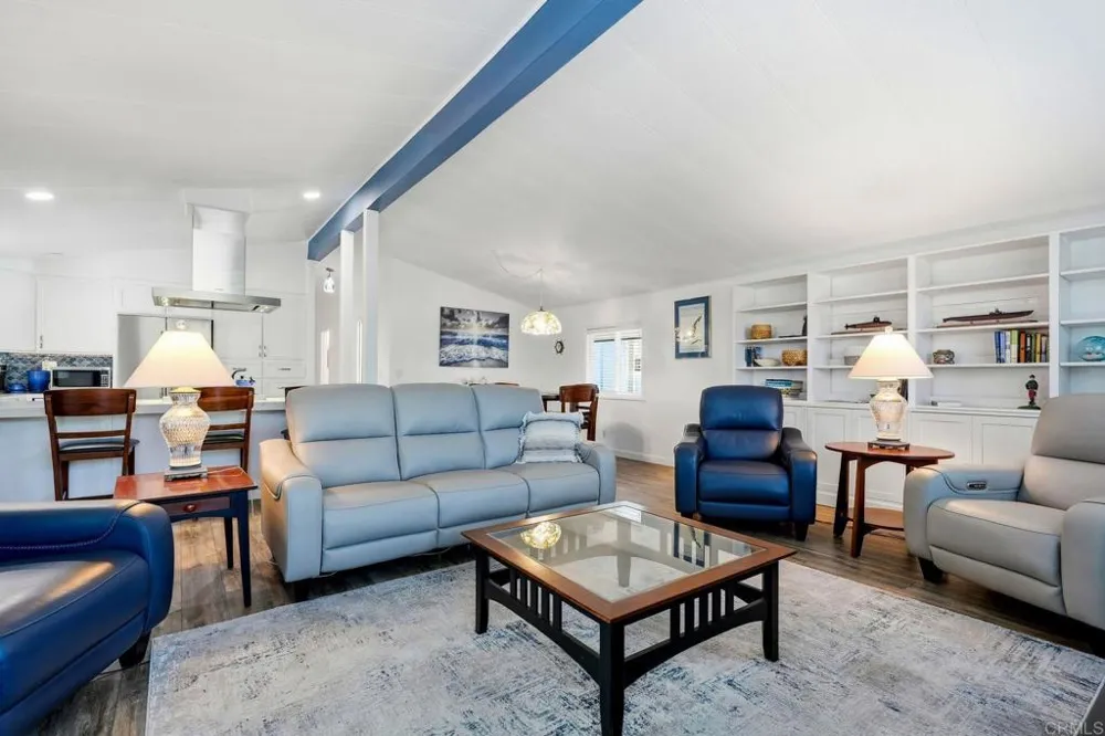 6493 Friendly Place Carlsbad, CA 92011