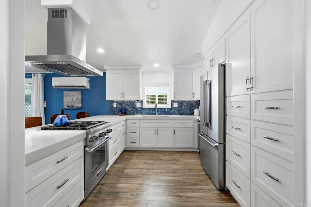 6493 Friendly Place Carlsbad, CA 92011