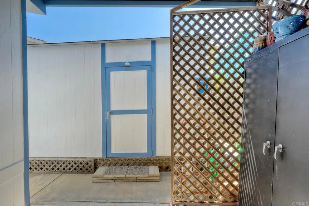 6493 Friendly Place Carlsbad, CA 92011