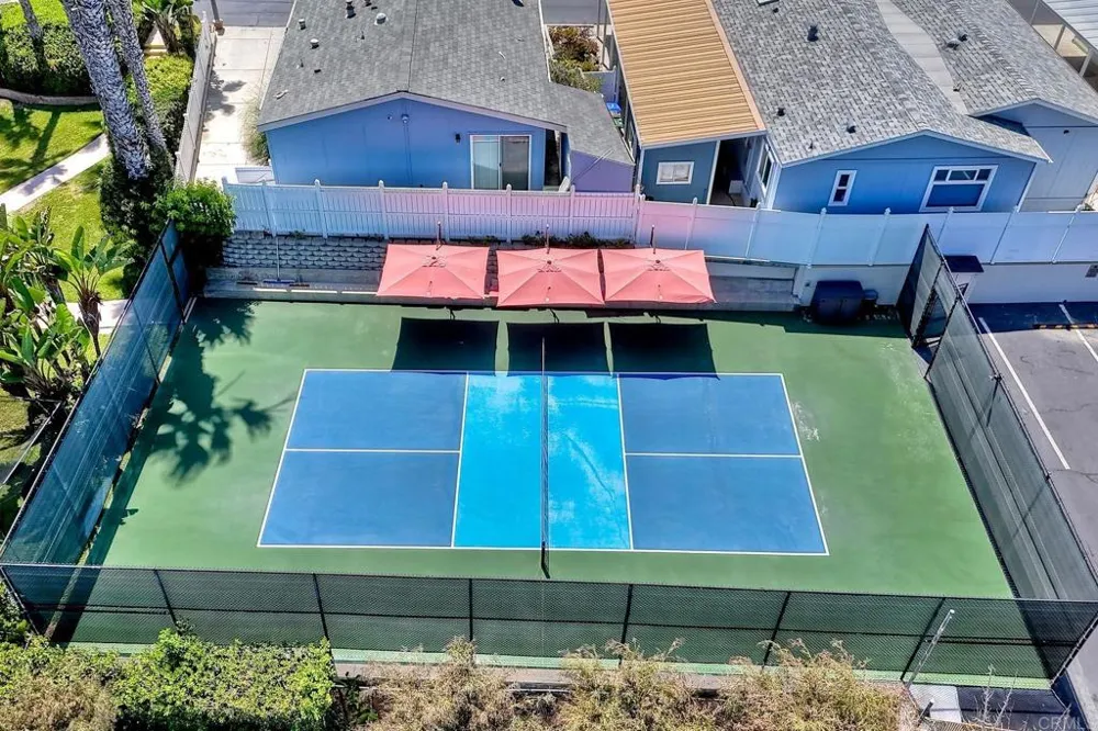 6493 Friendly Place Carlsbad, CA 92011