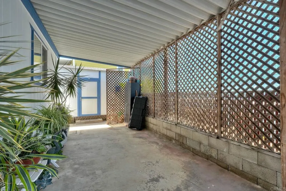 6493 Friendly Place Carlsbad, CA 92011