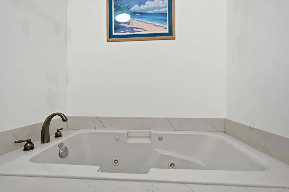 6493 Friendly Place Carlsbad, CA 92011