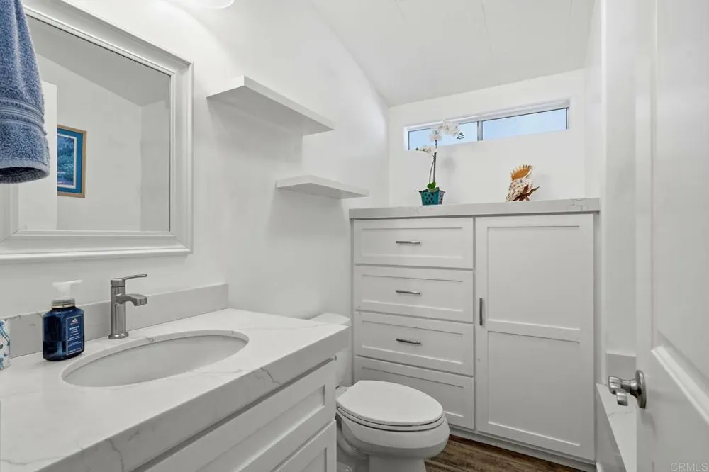 6493 Friendly Place Carlsbad, CA 92011
