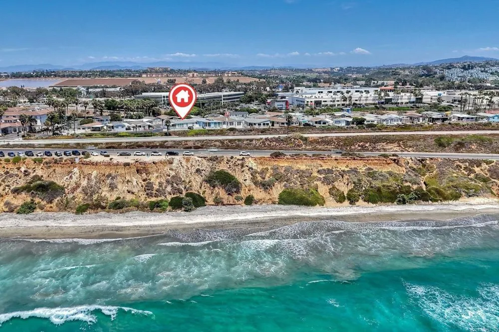 6493 Friendly Place Carlsbad, CA 92011
