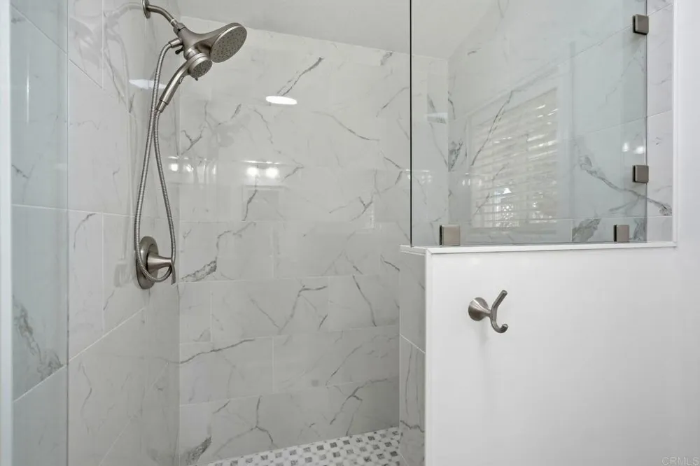 6493 Friendly Place Carlsbad, CA 92011