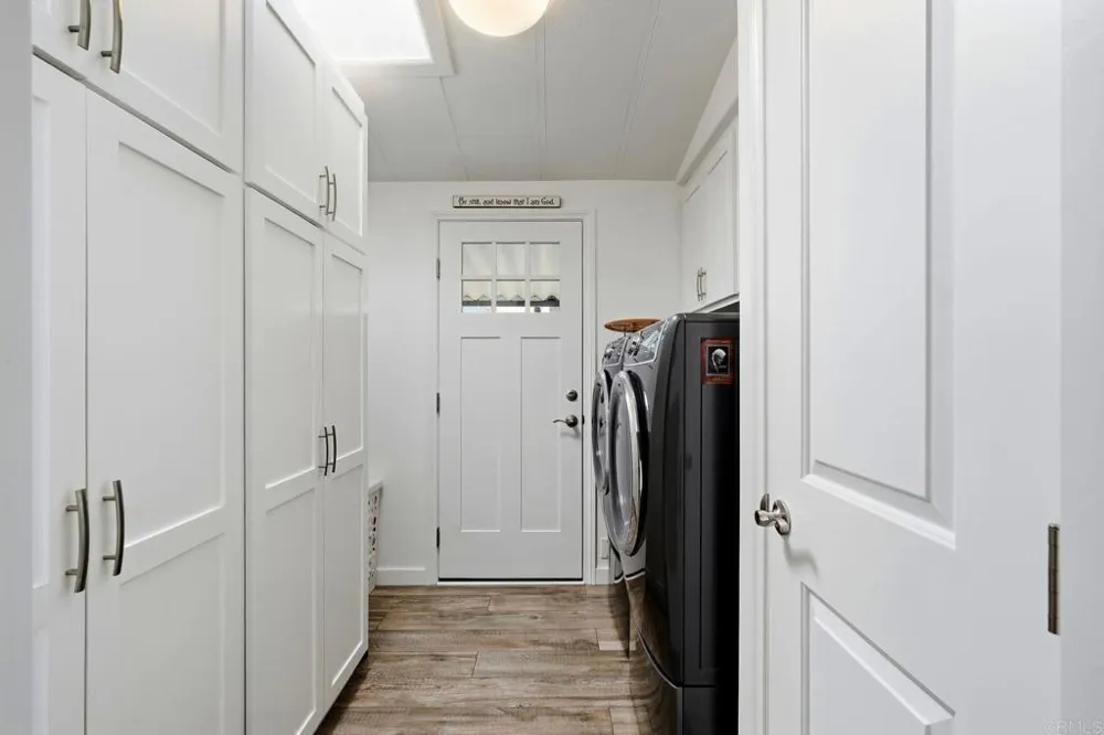 6493 Friendly Place Carlsbad, CA 92011