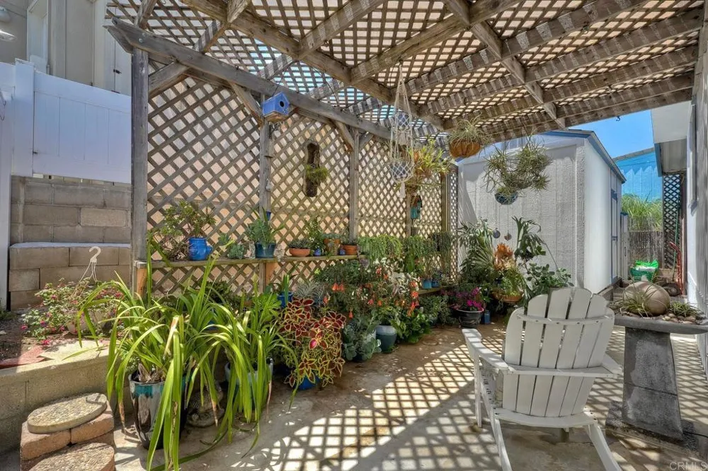 6493 Friendly Place Carlsbad, CA 92011
