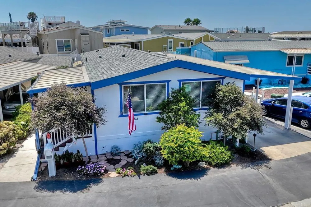 6493 Friendly Place Carlsbad, CA 92011