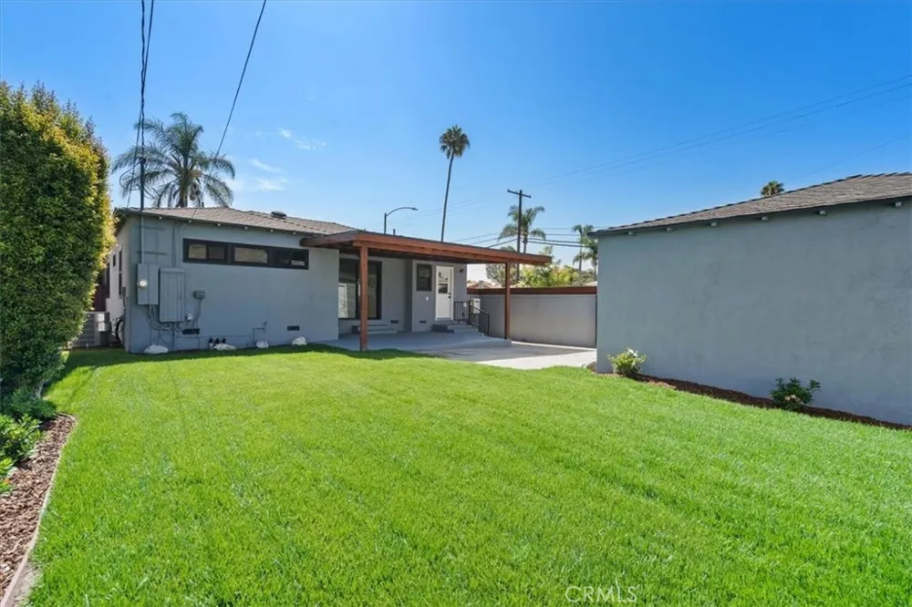 3893 Cherrywood Los Angeles, CA 90008