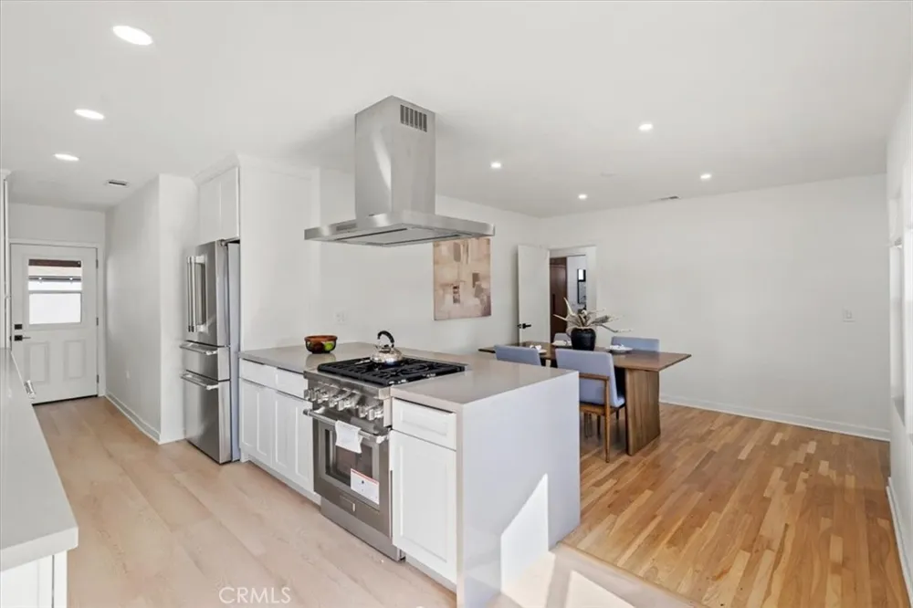 3893 Cherrywood Los Angeles, CA 90008