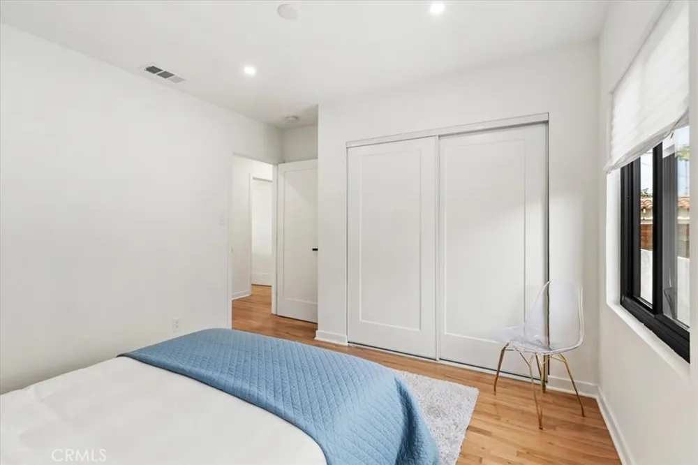 3893 Cherrywood Los Angeles, CA 90008