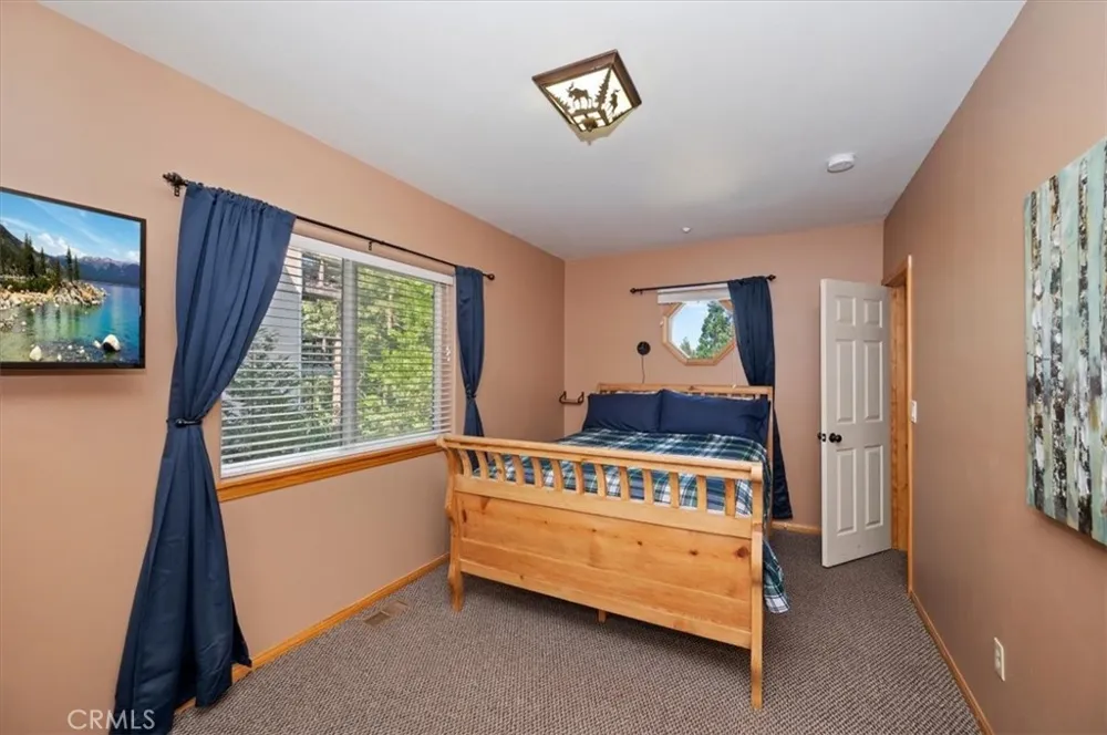 286 Birchwood Lake Arrowhead, CA 92352