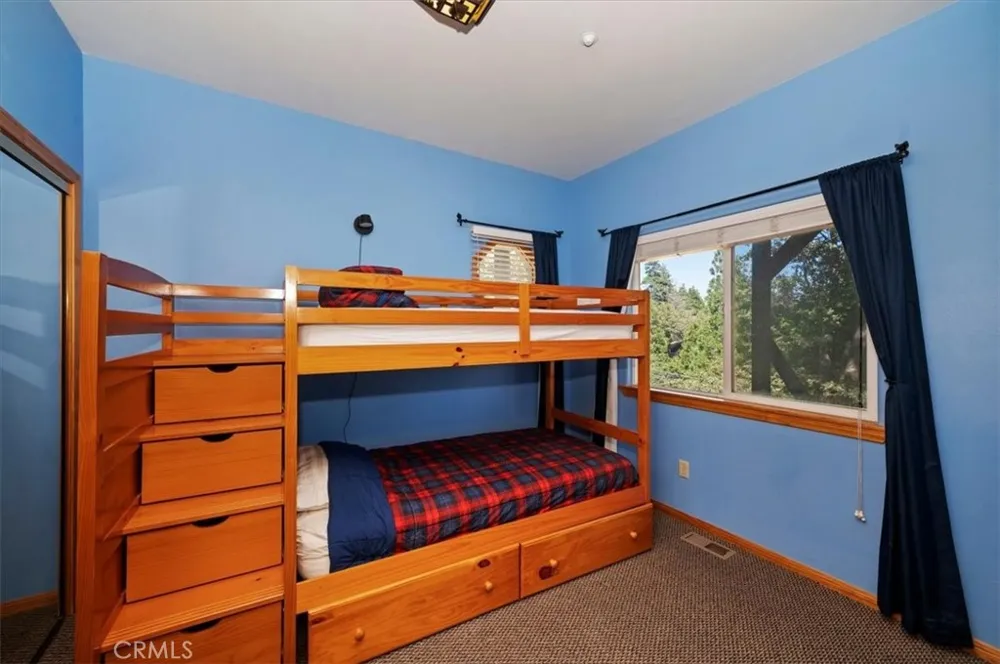 286 Birchwood Lake Arrowhead, CA 92352