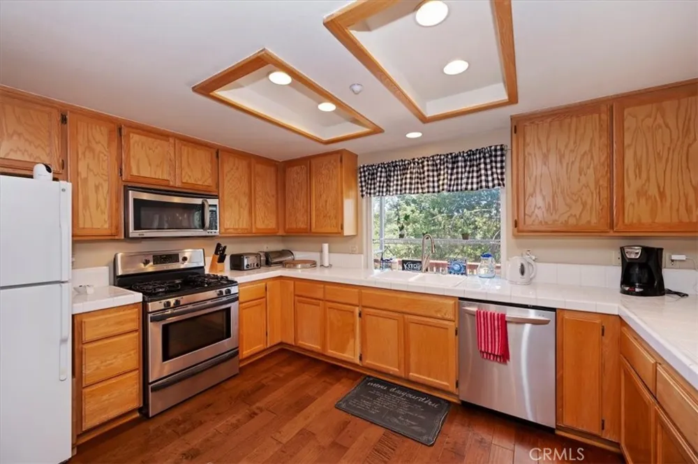 286 Birchwood Lake Arrowhead, CA 92352