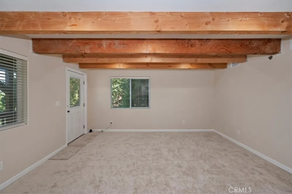 286 Birchwood Lake Arrowhead, CA 92352