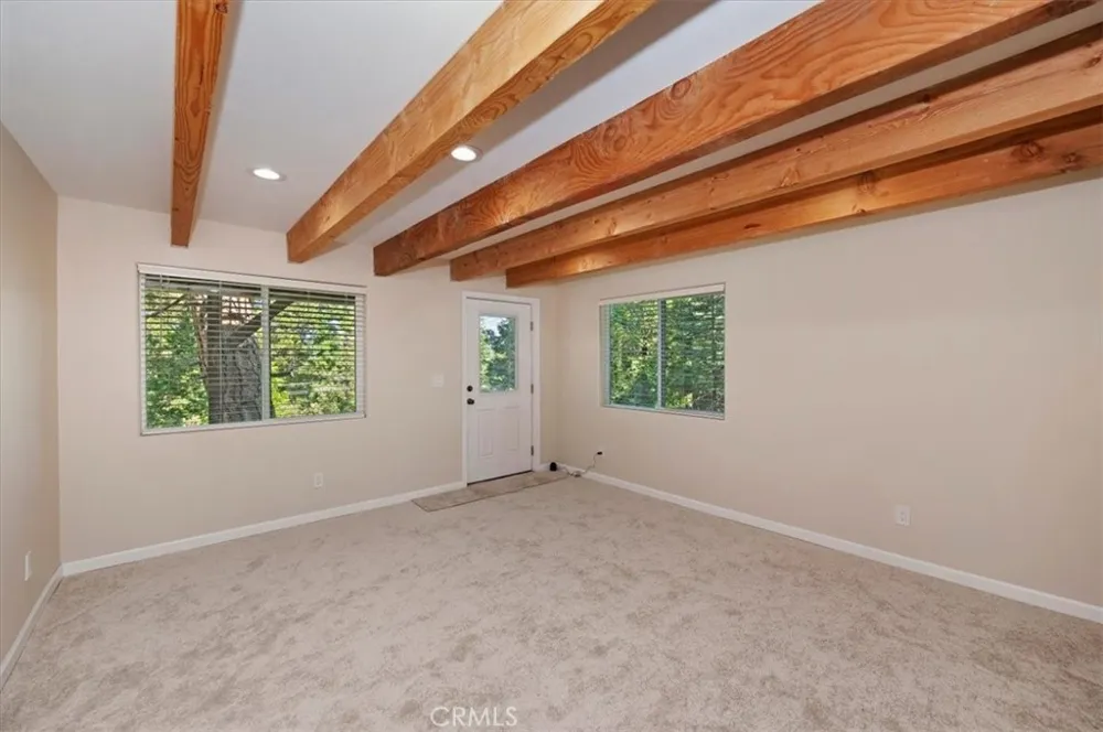 286 Birchwood Lake Arrowhead, CA 92352