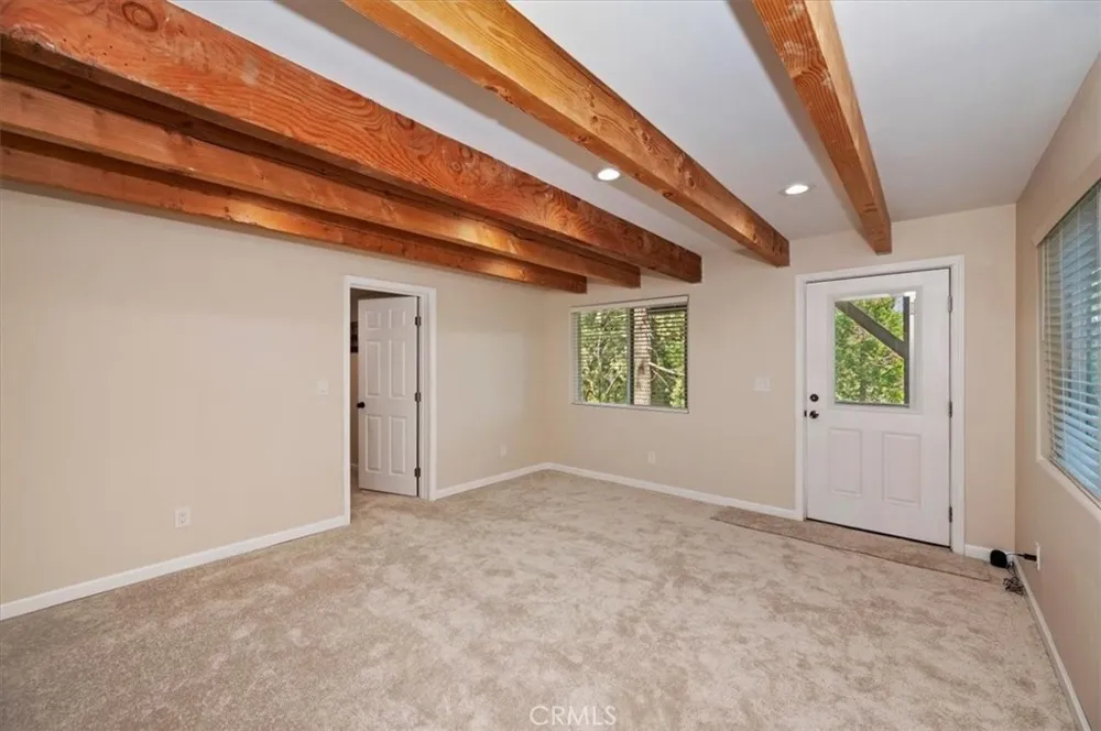 286 Birchwood Lake Arrowhead, CA 92352