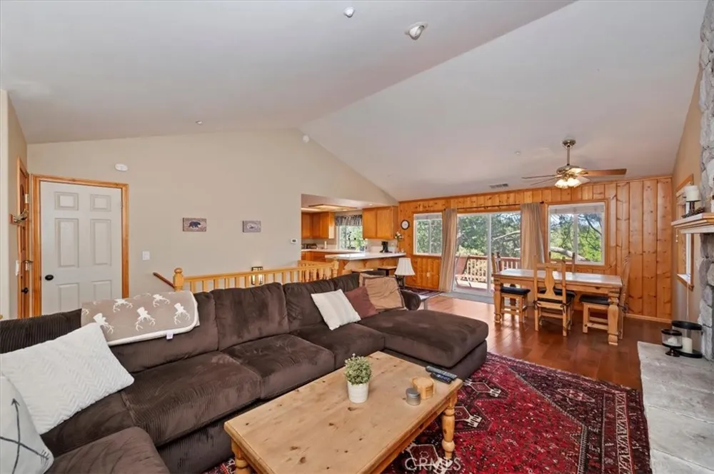 286 Birchwood Lake Arrowhead, CA 92352