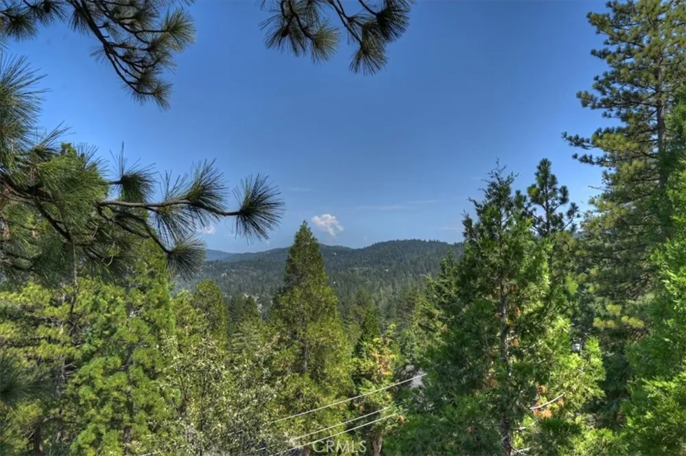 286 Birchwood Lake Arrowhead, CA 92352
