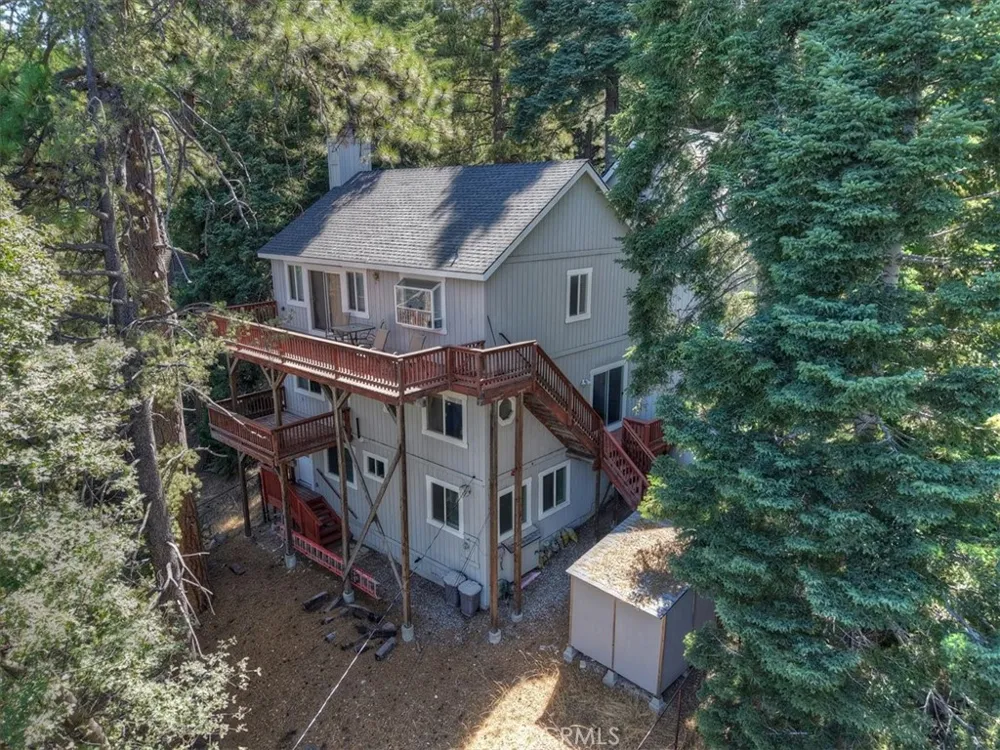 286 Birchwood Lake Arrowhead, CA 92352
