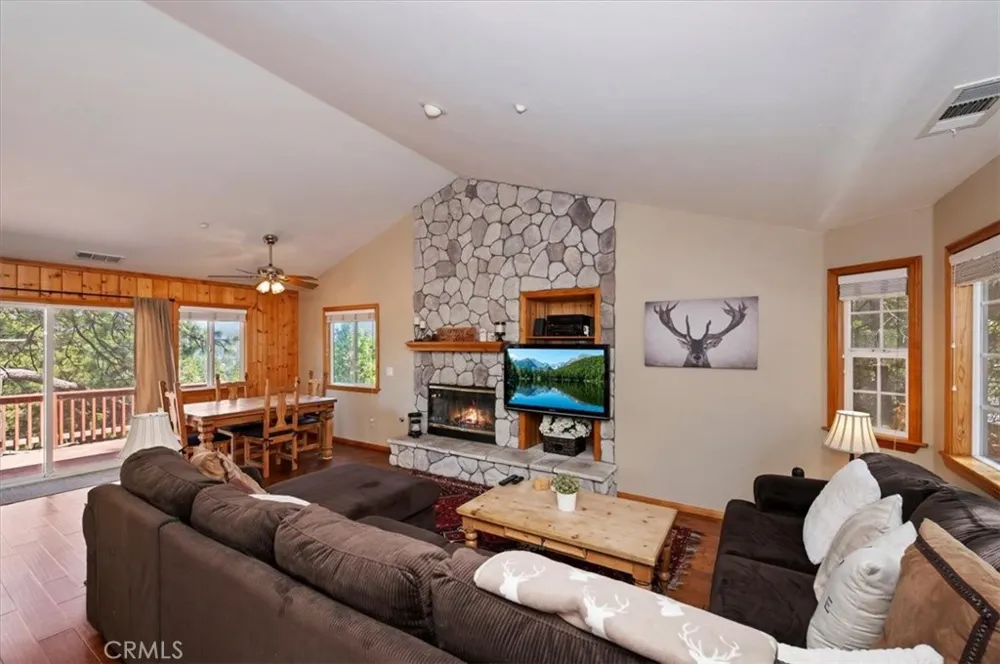 286 Birchwood Lake Arrowhead, CA 92352
