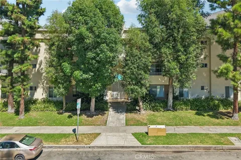 4358 Mammoth Avenue #14