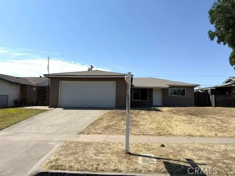 2337 W Shields