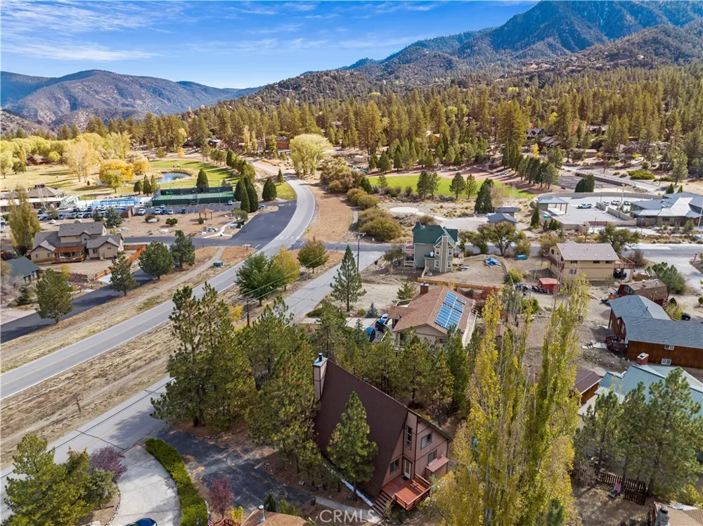 1816 Bernina Drive Pine Mountain Club, CA 93222