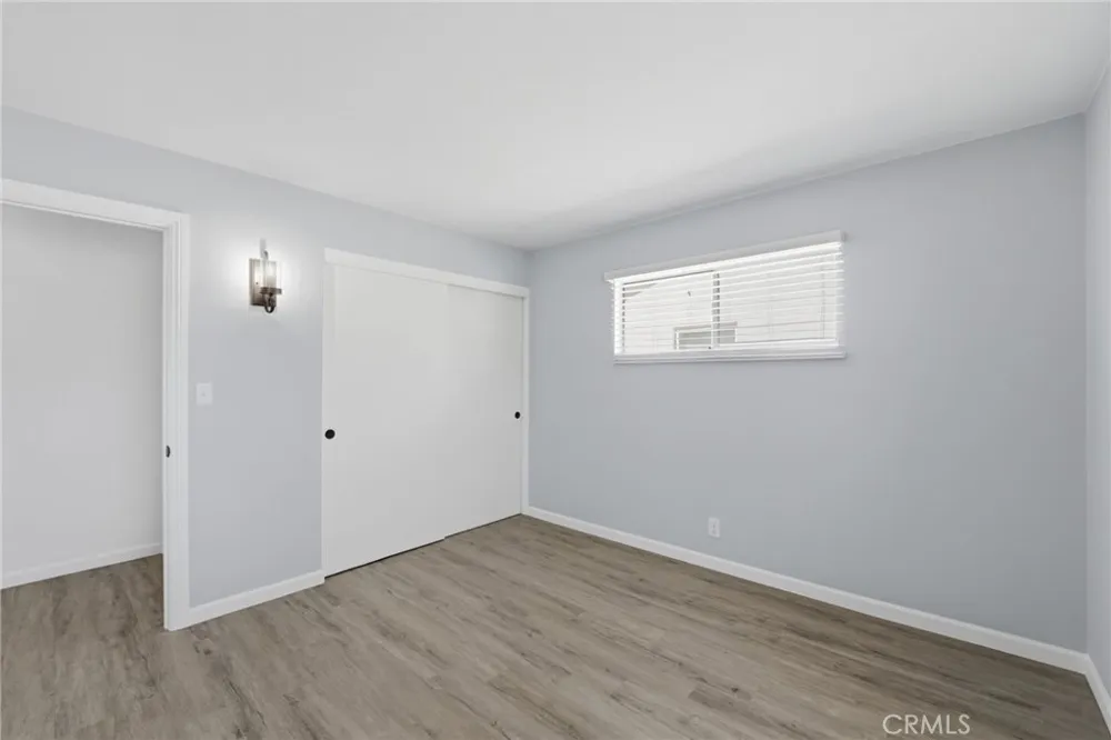 11512 213th Lakewood, CA 90715