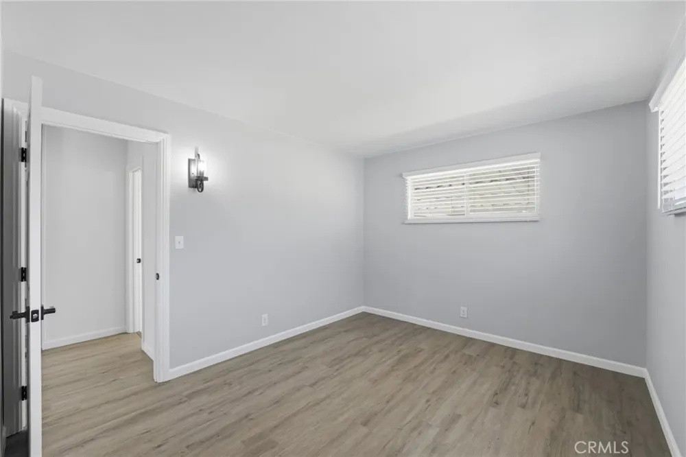 11512 213th Lakewood, CA 90715